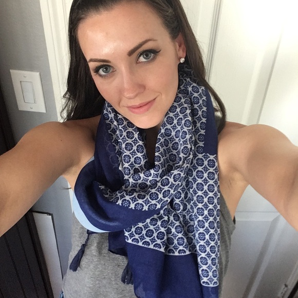 ❗️MOVING SALE❗️ - Picture 3 of 5